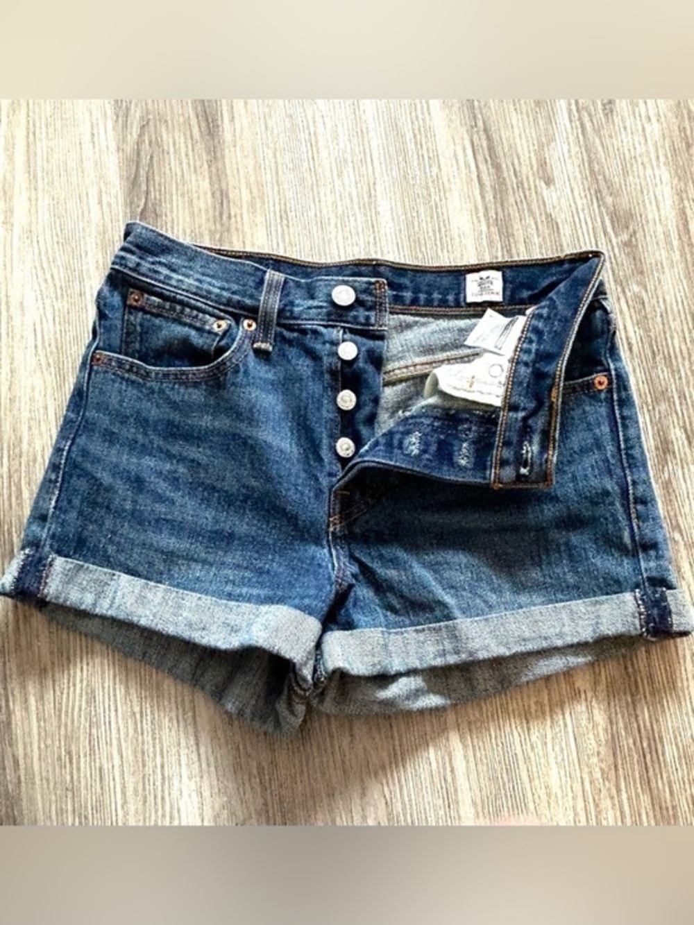 Levi's White Oak Cone Denim Rolled-Hem High Rise Button-Fly Shorts